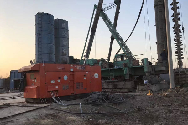 海港如何检查发电机组燃油系统的密封性？