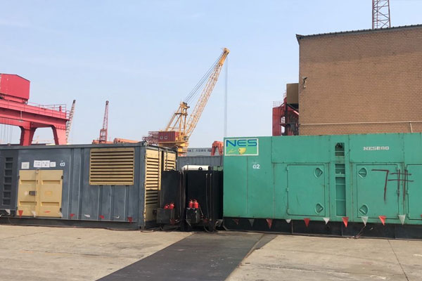 海港发电机出租空气滤清器的清洁频率是多少？